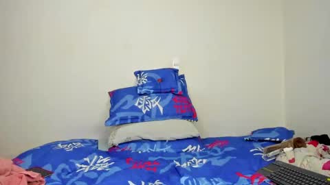 Snapshot of latinsecretfantasy chatting on January 2025 03:19:01 PM latinsecretfantasy online show from January 2025 03:19:01 PM