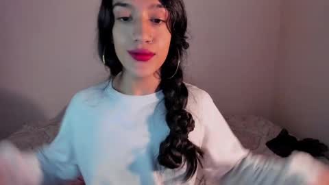 Snapshot of latinsecretfantasy chatting on February 2025 08:47:01 PM latinsecretfantasy online show from February 2025 08:47:01 PM