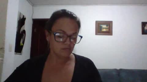Snapshot of lau16310 chatting on February 2026 12:29:01 AM Laura online show from February 2026 12:29:01 AM