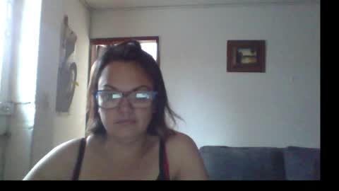 Snapshot of lau16310 chatting on May 2026 01:39:01 PM Laura online show from May 2026 01:39:01 PM
