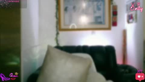 Snapshot of laujgray chatting on May 2026 04:41:02 AM laujgray online show from May 2026 04:41:02 AM