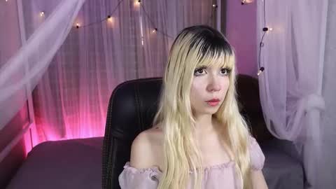 laukyubey1 online show from December 2025 07:45:02 PM