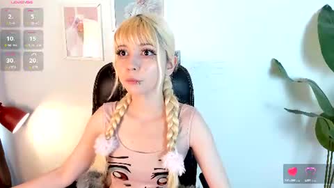 Snapshot of laukyubey1 chatting on July 2026 08:19:01 PM laukyubey1 online show from July 2026 08:19:01 PM