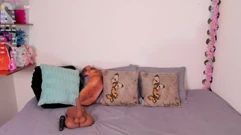 laura1__ online show from October 2025 11:16:01 PM