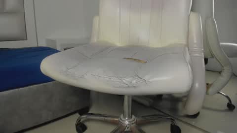 Snapshot of laura__js_ chatting on September 2025 09:03:01 AM laura__js_ online show from September 2025 09:03:01 AM