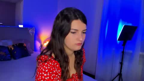 Snapshot of laura__leee chatting on June 2026 05:06:02 AM Laura online show from June 2026 05:06:02 AM