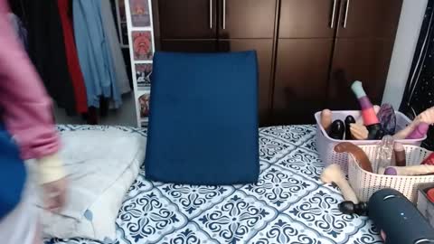  Wen  online show from September 2025 09:53:01 PM