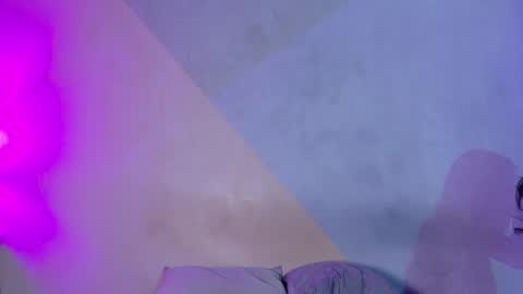 Snapshot of laura_and_kevin chatting on September 2025 04:08:02 PM laura_and_kevin online show from September 2025 04:08:02 PM