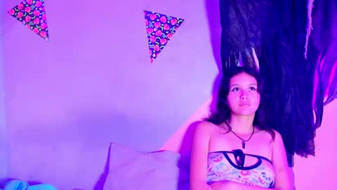 Snapshot of laura_and_kevin chatting on October 2025 06:47:01 PM laura_and_kevin online show from October 2025 06:47:01 PM