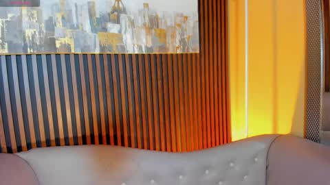 Laura online show from April 2026 12:39:01 PM