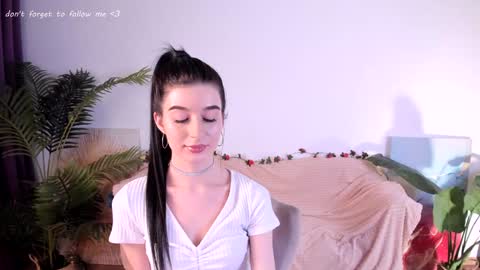 Laura online show from February 2025 11:28:02 PM