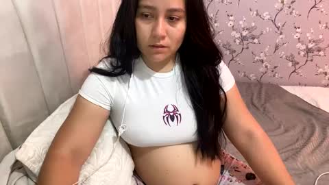 laura online show from February 2025 03:53:01 AM