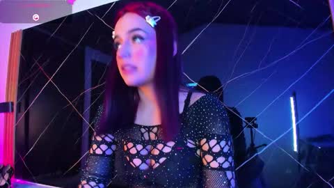 Snapshot of laura_hentai chatting on February 2026 01:57:01 AM Laura online show from February 2026 01:57:01 AM