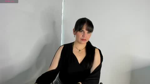 Snapshot of laura_hotties chatting on July 2026 06:18:01 PM laura hotties online show from July 2026 06:18:01 PM