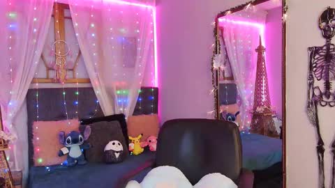 Kate  online show from January 2025 12:41:02 PM