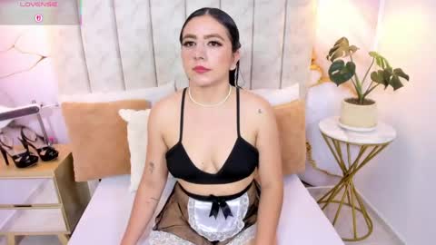 Laura Smith online show from March 2026 09:30:02 PM