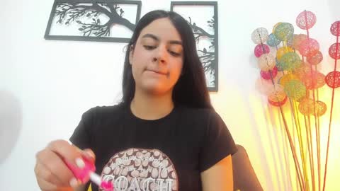 LAURA SOE online show from January 2025 02:34:01 PM