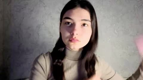 Laura online show from February 2026 12:45:01 PM