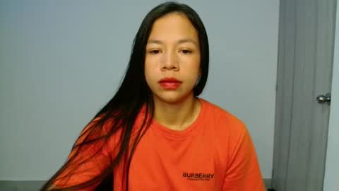 lauracb          online show from March 2026 07:11:02 AM