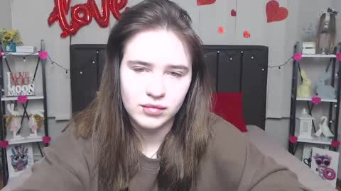 LauraHlot online show from March 2025 06:45:01 PM