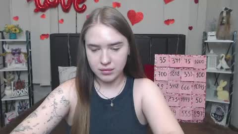 Snapshot of laurahlot chatting on May 2026 06:46:01 PM LauraHlot online show from May 2026 06:46:01 PM
