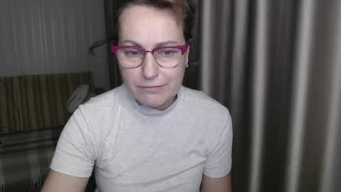 Lauraoven1 online show from January 2025 05:45:02 PM