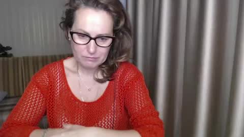 Lauraoven1 online show from January 2025 07:00:01 AM