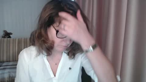 Lauraoven1 online show from February 2025 01:53:02 PM