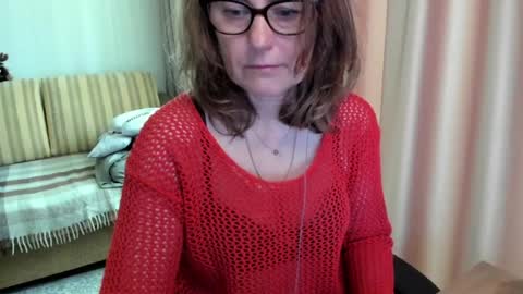 Snapshot of lauraoven1 chatting on June 2026 07:32:02 AM Lauraoven1 online show from June 2026 07:32:02 AM