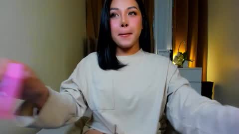 Your sweet Laura online show from December 2025 09:25:01 AM