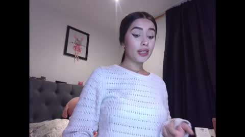 Lauren Clauz online show from February 2026 11:42:02 PM