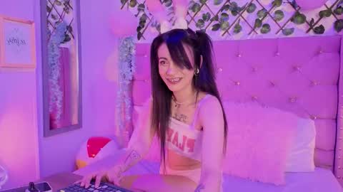 Lauren evans9 online show from November 2025 04:57:02 AM