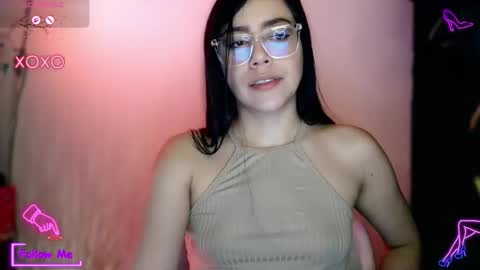 Lauren online show from October 2025 01:24:01 AM