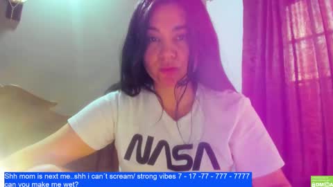 Snapshot of laurengirls1 chatting on February 2025 11:51:01 AM onlyfan laureng7 - 7 laureng2 online show from February 2025 11:51:01 AM