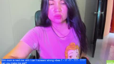 Snapshot of laurengirls1 chatting on March 2025 04:55:02 PM onlyfan laureng7 - 7 laureng2 online show from March 2025 04:55:02 PM