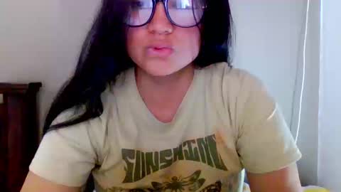 Snapshot of laurengirls1 chatting on September 2025 02:53:02 PM onlyfan laureng7 - 7 laureng2 online show from September 2025 02:53:02 PM