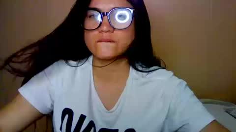 Snapshot of laurengirls1 chatting on September 2025 03:05:01 PM onlyfan laureng7 - 7 laureng2 online show from September 2025 03:05:01 PM