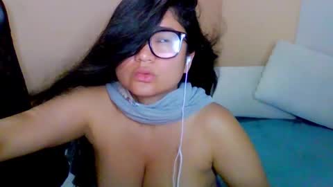 Snapshot of laurengirls1 chatting on October 2025 04:54:01 AM onlyfan laureng7 - 7 laureng2 online show from October 2025 04:54:01 AM