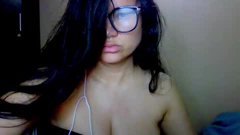 Snapshot of laurengirls1 chatting on October 2025 11:29:01 AM onlyfan laureng7 - 7 laureng2 online show from October 2025 11:29:01 AM