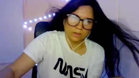 Snapshot of laurengirls1 chatting on October 2025 02:10:01 AM onlyfan laureng7 - 7 laureng2 online show from October 2025 02:10:01 AM