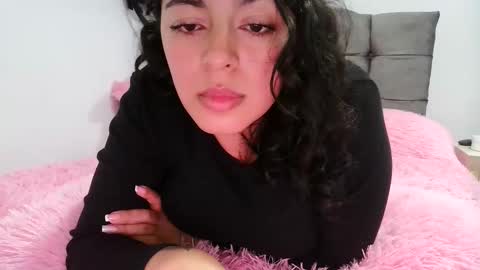 laurenhot94 online show from December 2025 10:40:01 PM