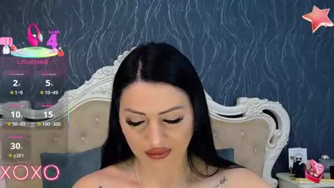 Snapshot of laurenjenssen chatting on February 2025 09:24:01 AM Laura online show from February 2025 09:24:01 AM