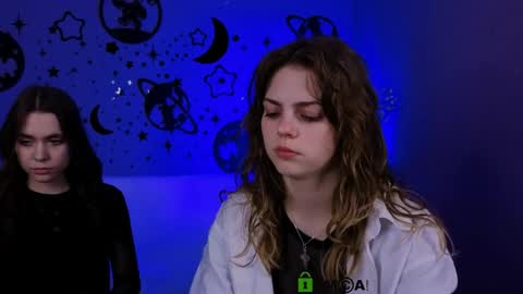 Laure online show from April 2026 09:14:01 AM