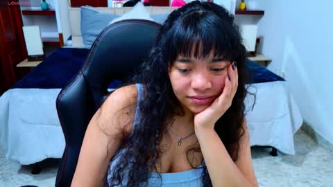 laurent online show from October 2025 03:25:01 AM