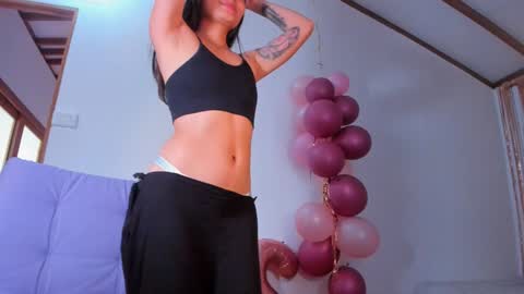 Lucie  online show from January 2025 05:53:01 PM