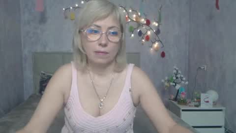 Lauren online show from April 2026 05:41:01 AM