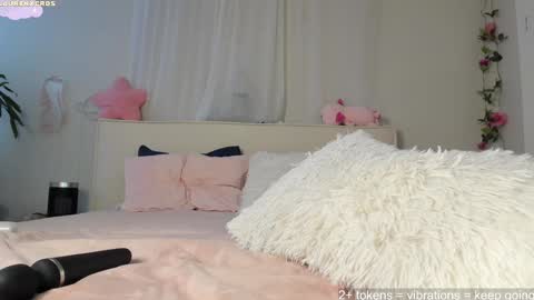 Lauren online show from February 2026 08:03:02 PM