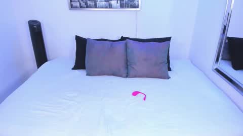 Lauren  online show from February 2026 10:25:02 PM