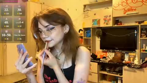 Snapshot of laurettecipro chatting on July 2026 05:27:01 PM Eva online show from July 2026 05:27:01 PM