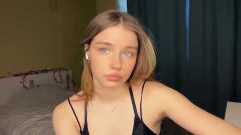 Bella online show from March 2026 12:12:01 PM